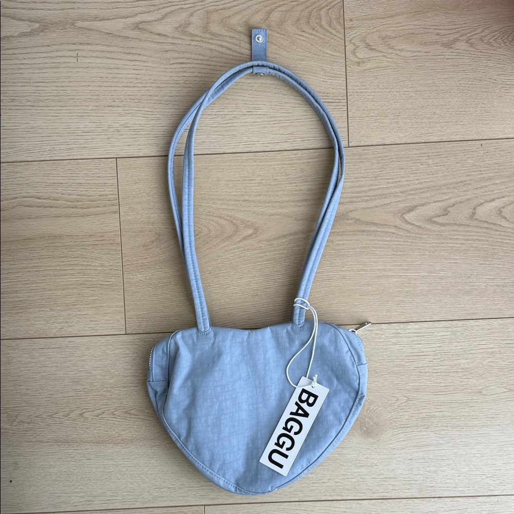 BAGGU Light Blue Heart Shoulder Bag